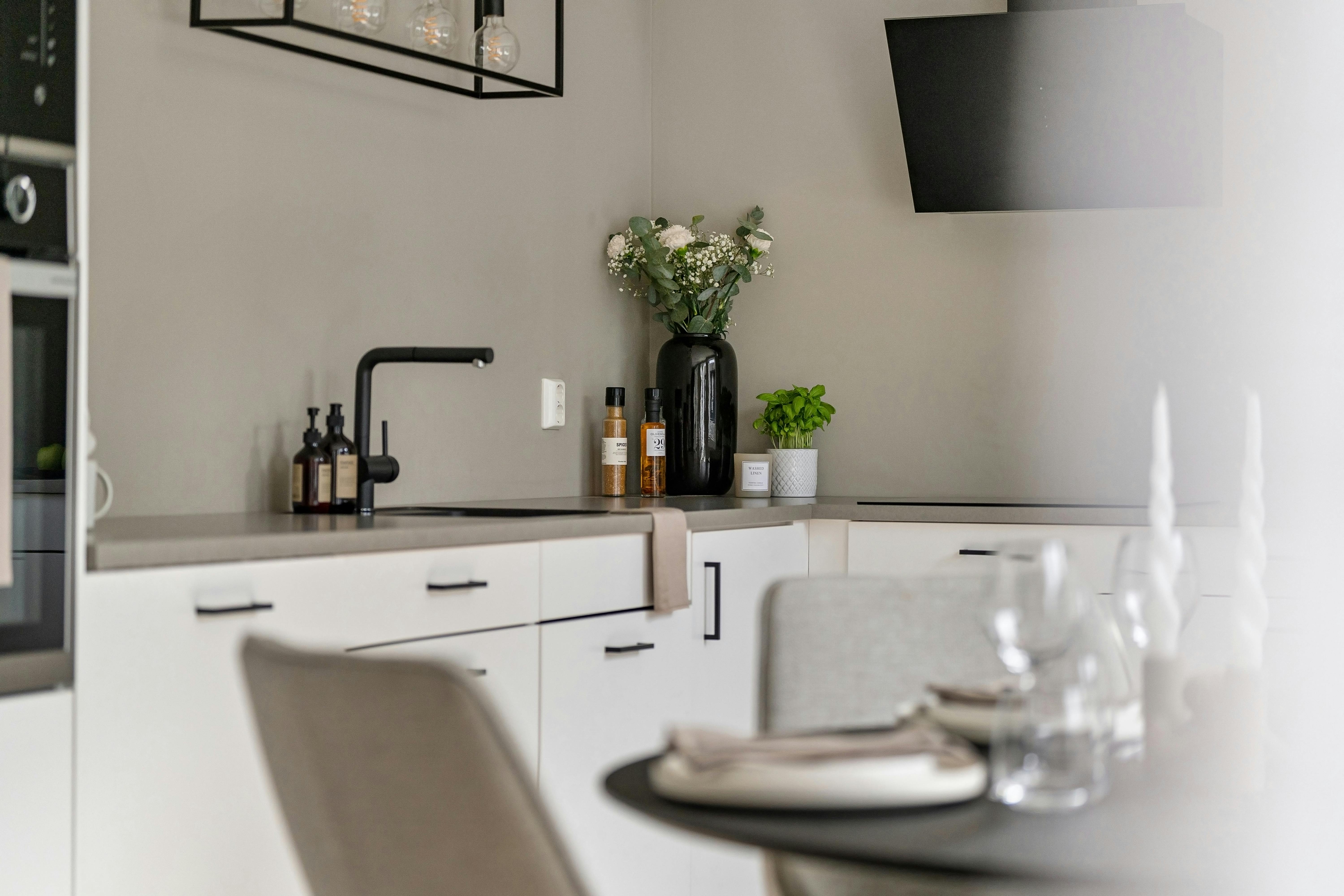 furniware-cabinet-hardware